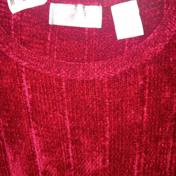 3/$10 Liz Claiborne Studio Burgundy Sleeveless Top Size Large - Picture 4 of 5